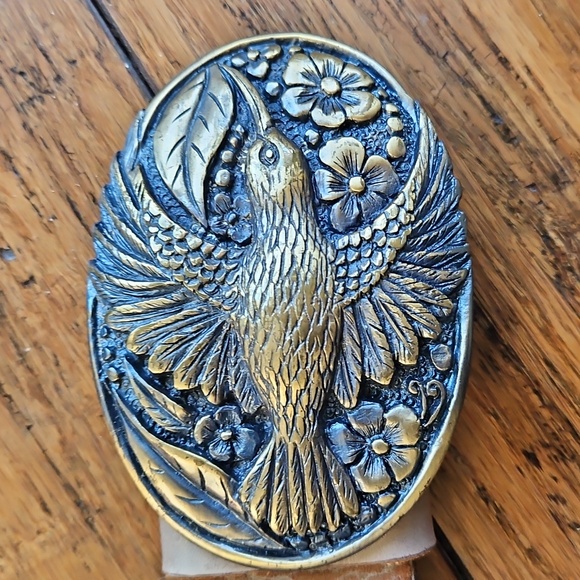 Brown Leather Belt with Hummingbird Buckle - Picture 2 of 4